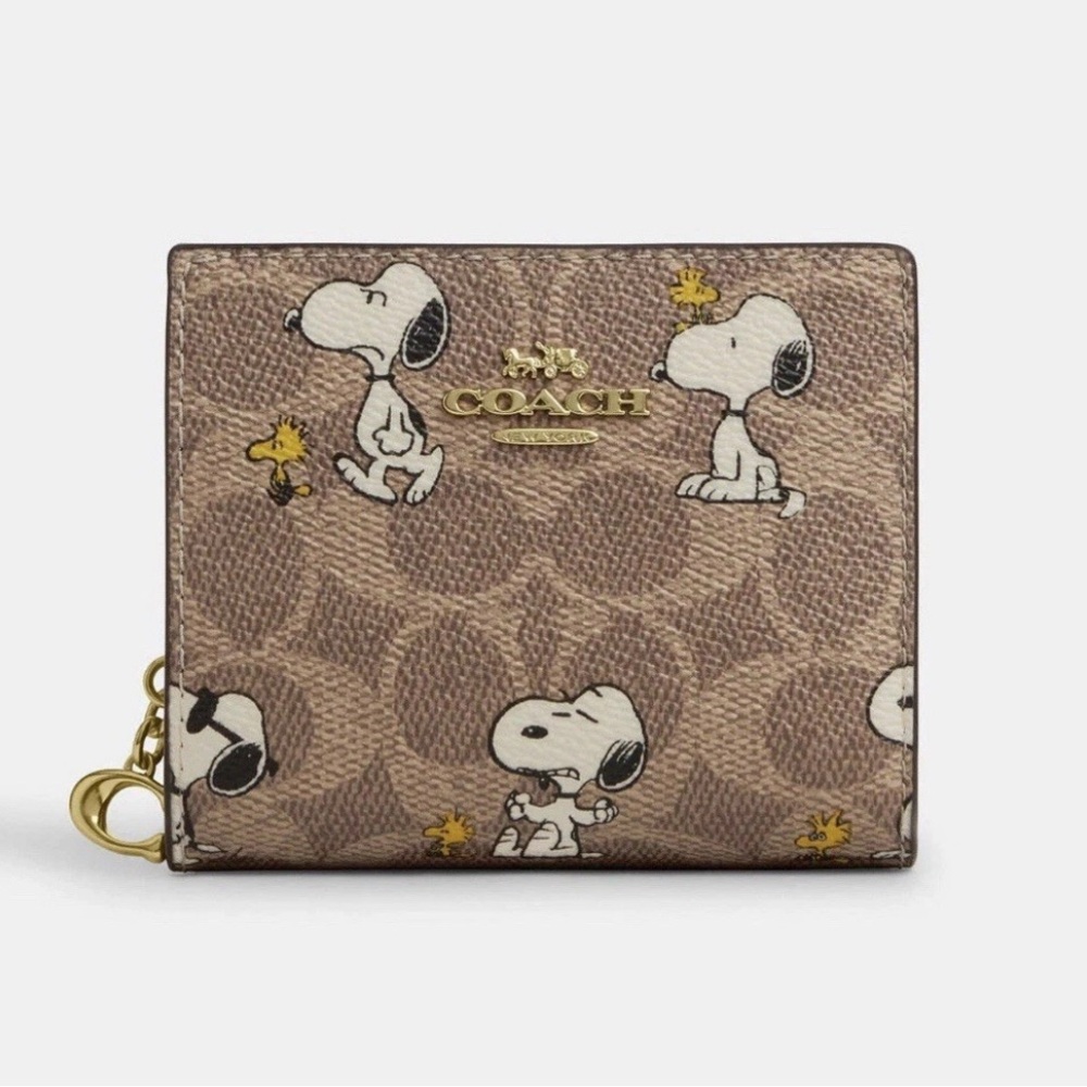 SOLD๐ Coach X Peanuts Snap Wallet In Signature Canvas With Snoopy Print CBN32 - Picture 1 of 15